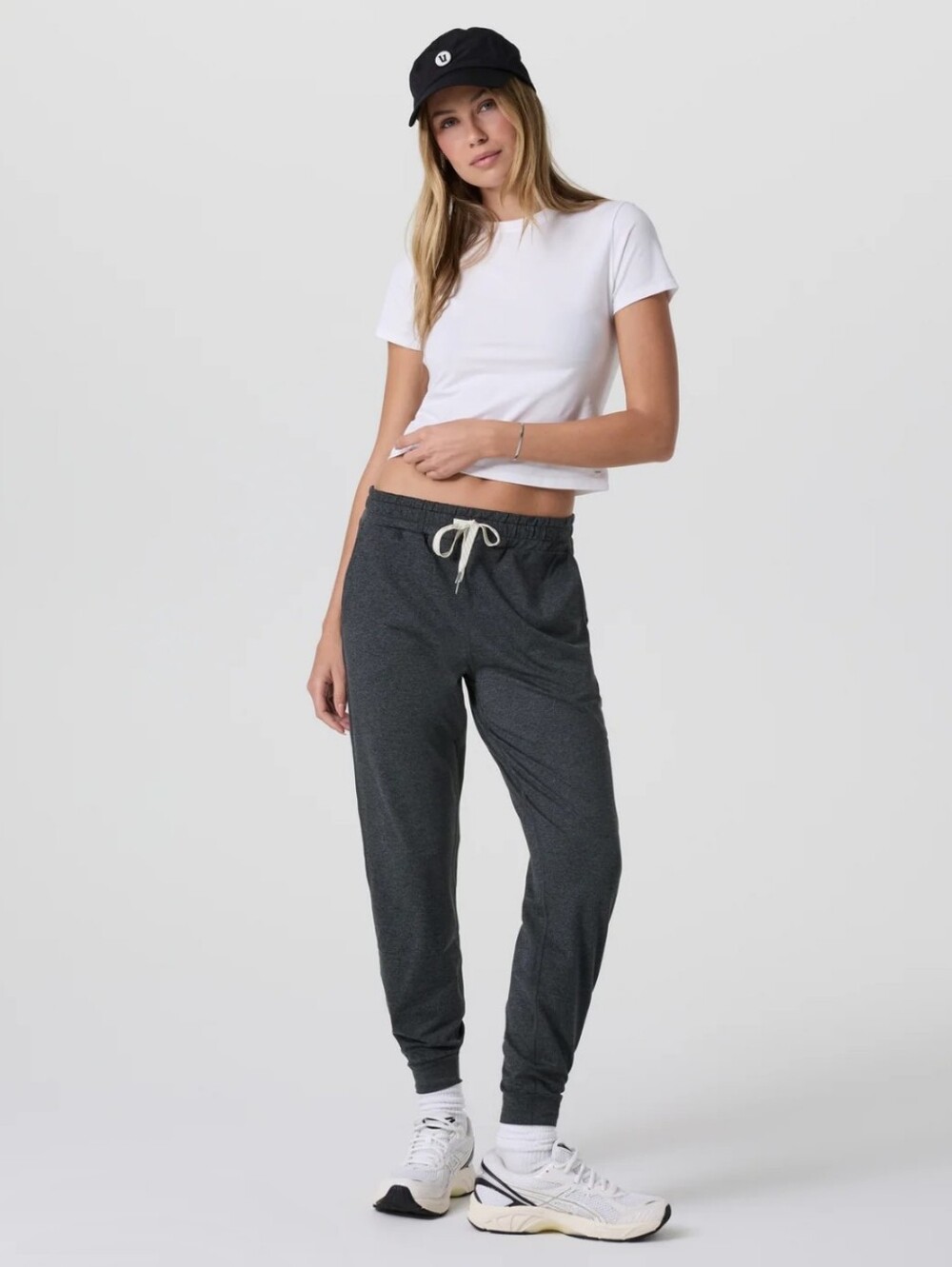 Vuori Performance Joggers Charcoal Size Large